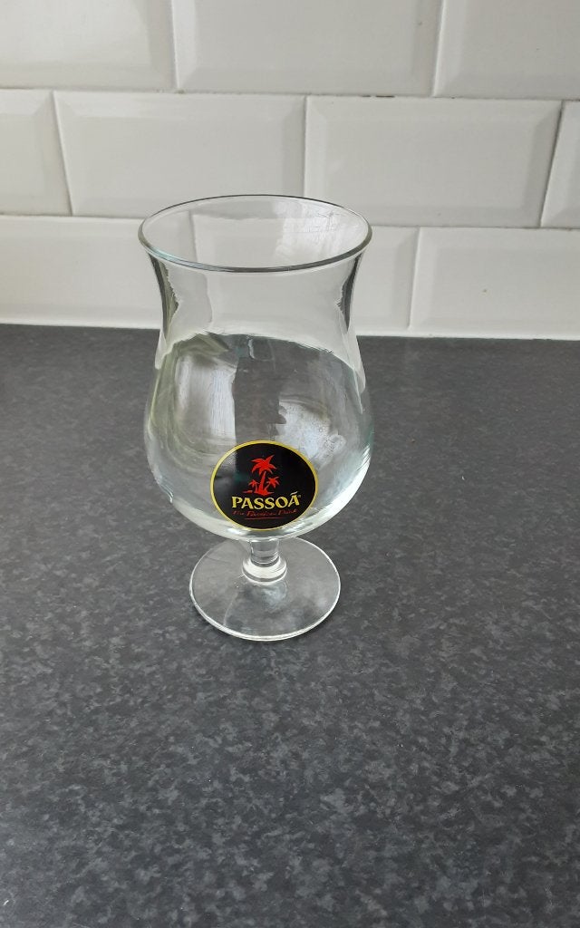 PASSOA glas op voet, Verzamelen, Glas en Borrelglaasjes, Ophalen of Verzenden, Zo goed als nieuw, Borrel- of Shotglas