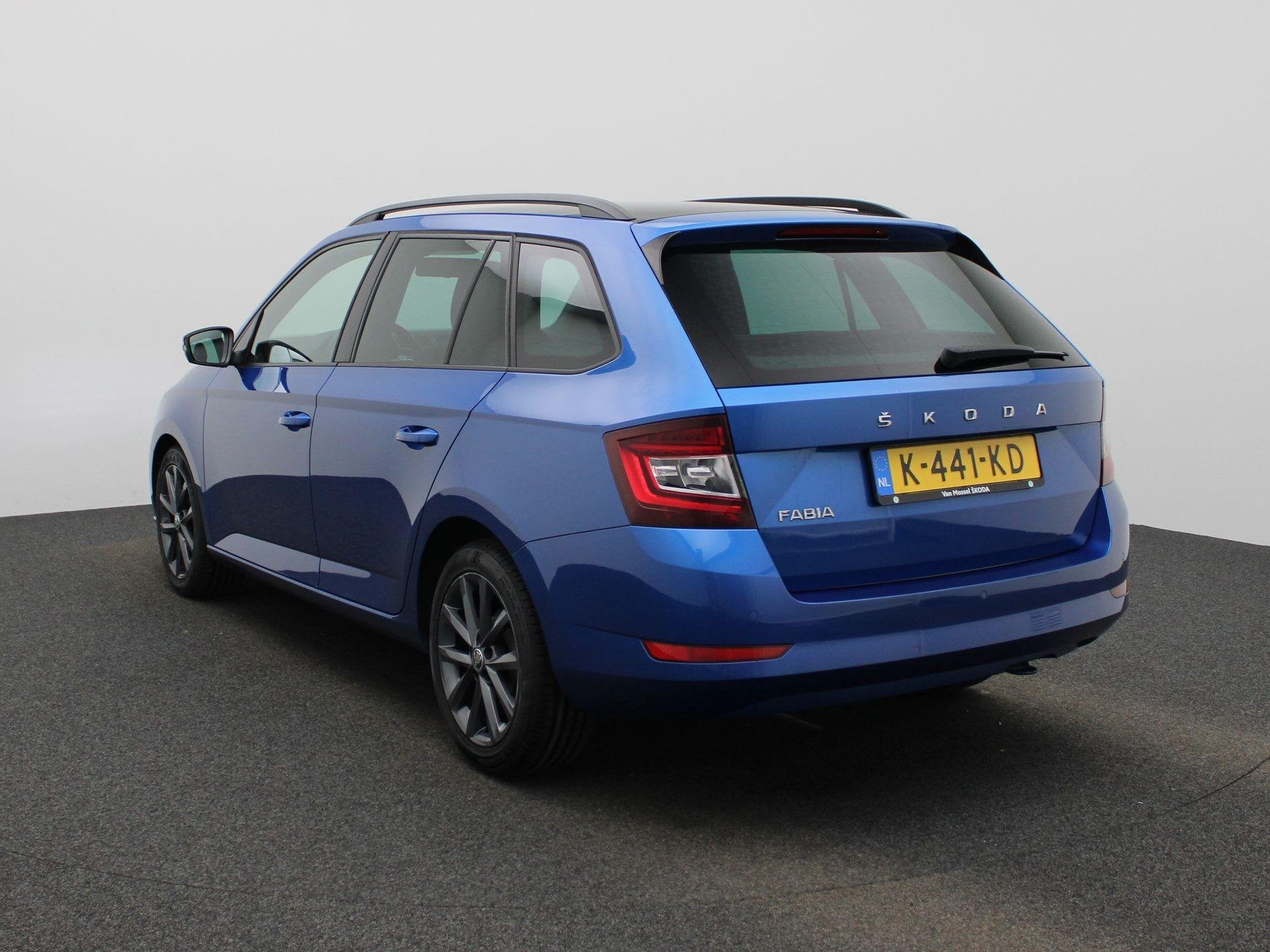 Skoda Fabia Combi 1.0 TSI Sport Business | Panoramadak | Par, Auto's, 12 maanden, Stof, Gebruikt, Blauw