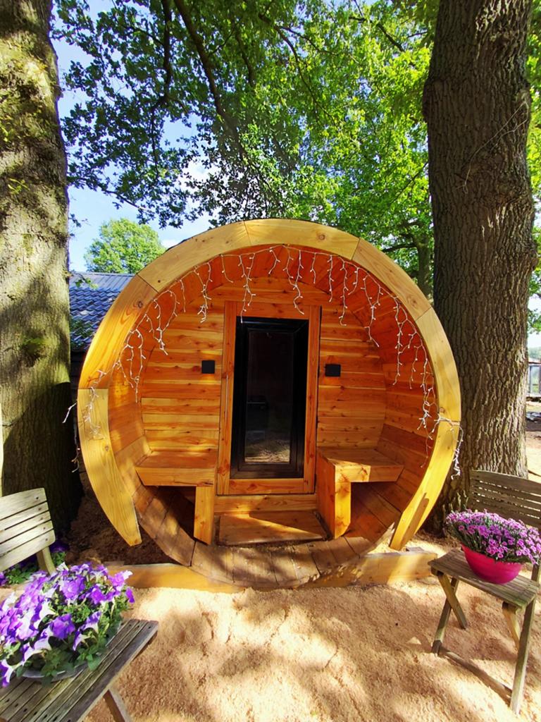 Zeer mooie Lig Sauna | met overkapping | veranda |  6 pers., Ophalen of Verzenden, Zo goed als nieuw, Fins of Traditioneel, Complete sauna