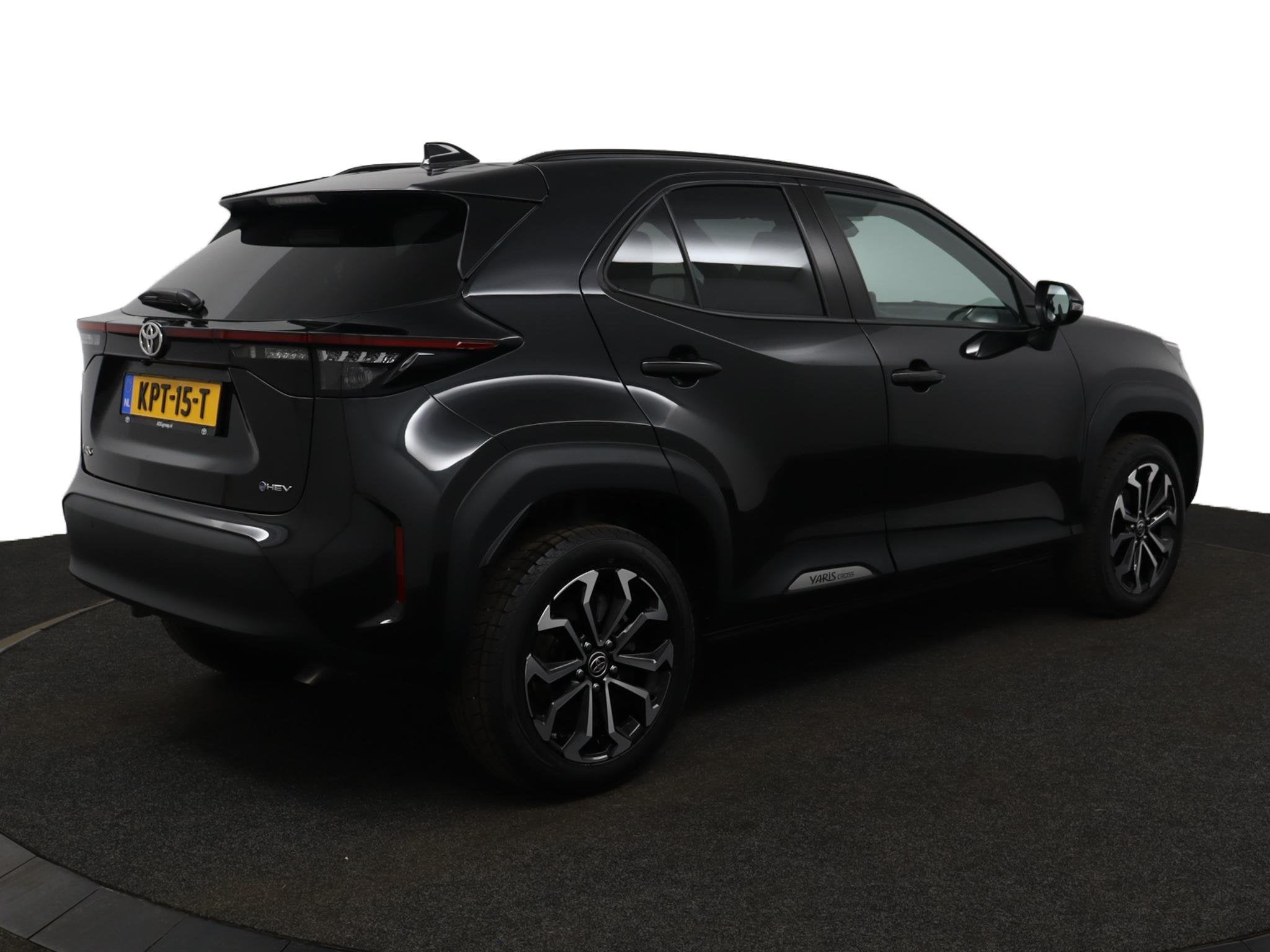 Toyota Yaris Cross 1.5 Hybrid 115 Dynamic | Stoelverwarming, Stof, Gebruikt, 116 pk, Zwart