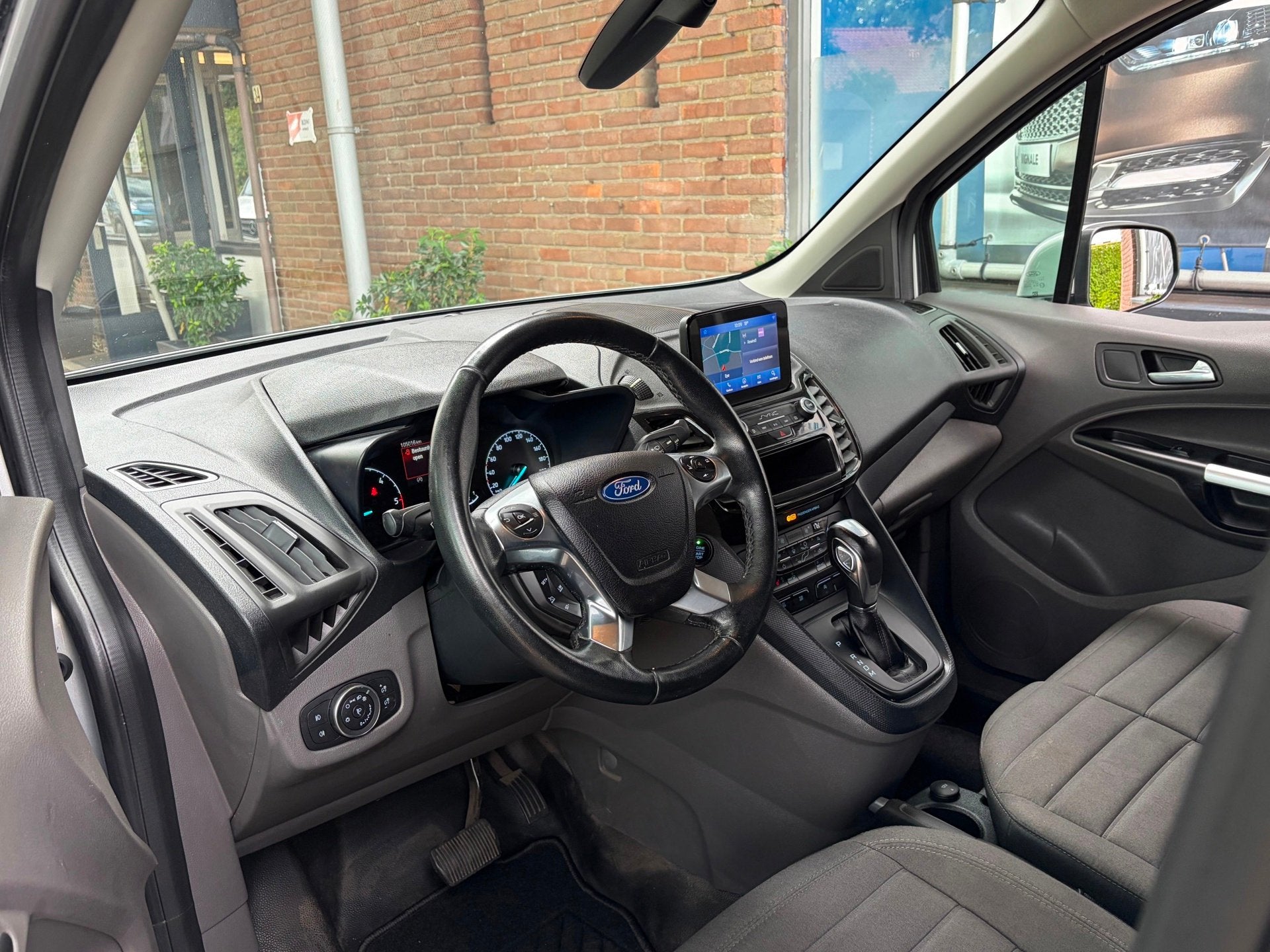 Ford Transit Connect 1.5 EcoBlue L2 Sport|Automaat|3-zits|ke, Gebruikt, Euro 6, 4 cilinders, Leder en Stof