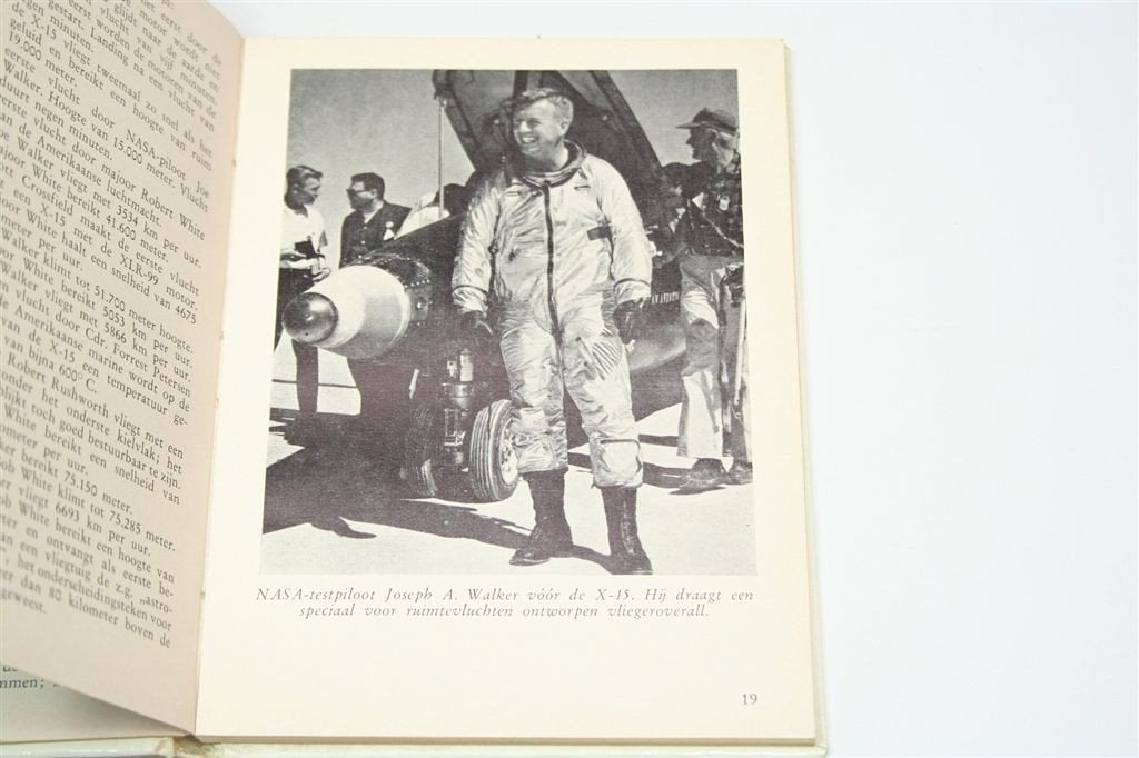 Luchtspionage — Alkenreeks [1970] — B. v.d. Klaauw, Ophalen of Verzenden, Gelezen, Europa