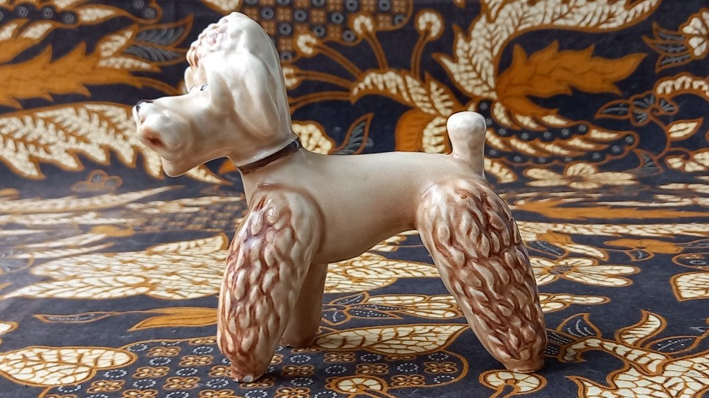 Mooi oud SylvaC beeldje uit Engeland van een poedel 14,5 cm., Ophalen of Verzenden