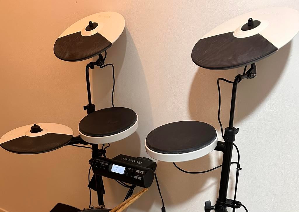 Roland TD-4 V-Drums elektronisch drumstel, Muziek en Instrumenten, Drumstellen en Slagwerk, Ophalen, Zo goed als nieuw, Roland