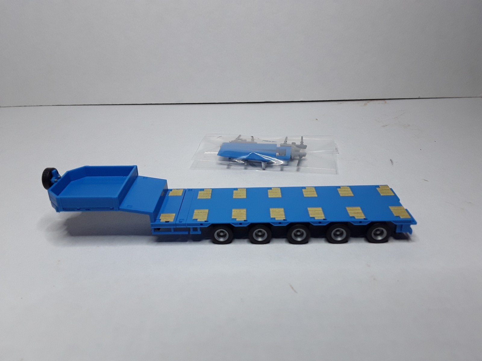 HERPA Goldhofer 5as uitschuifbare semidieplader  lichtblauw, Ophalen of Verzenden, Nieuw, Bus of Vrachtwagen, Herpa