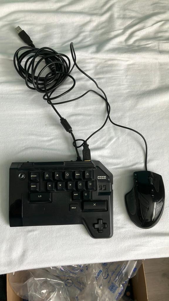 Hori toetsenbord en muis voor de PS4, Ophalen of Verzenden, Zo goed als nieuw, Controller