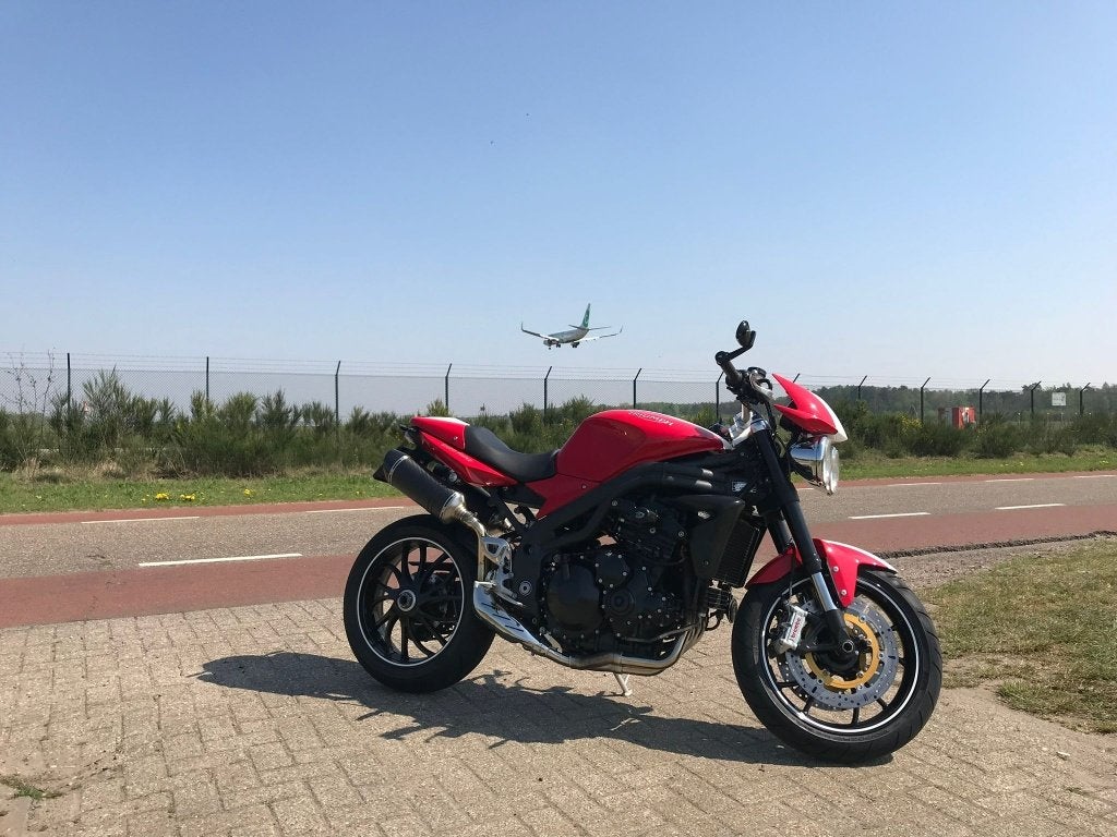 Triumph Speed Triple 1050 SE, Occasion, Motorrijbewijs A, 3 cilinders, Particulier