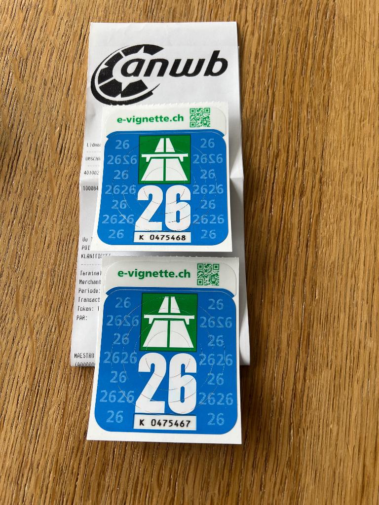 2 X vignet Zwitserland te koop met bon!, Drie personen of meer