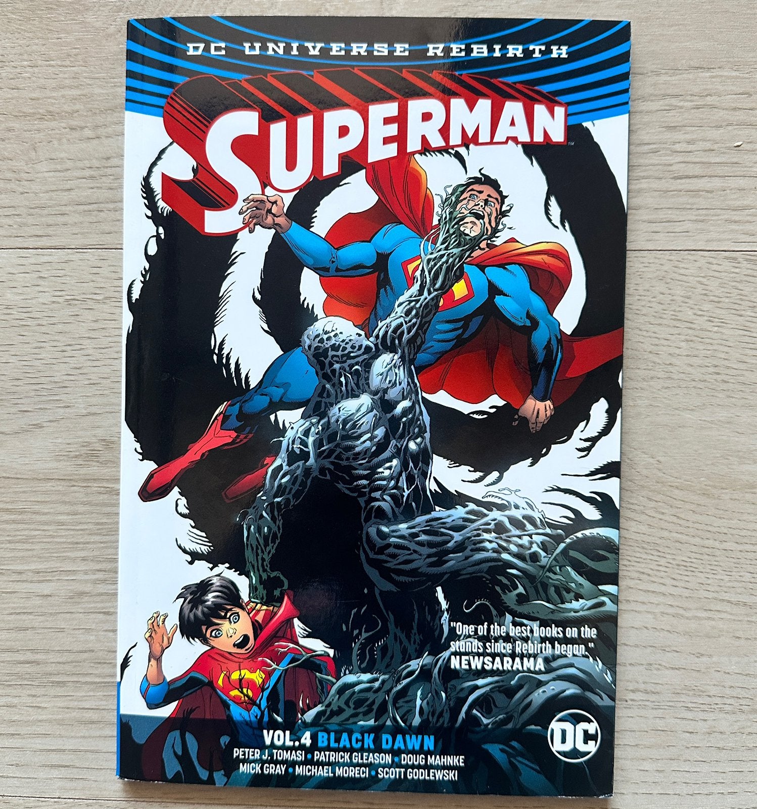 Superman Vol. 4: Black Dawn 2017 SC (Rebirth), Boeken, Strips | Comics, Eén comic, Amerika, Ophalen of Verzenden, Zo goed als nieuw