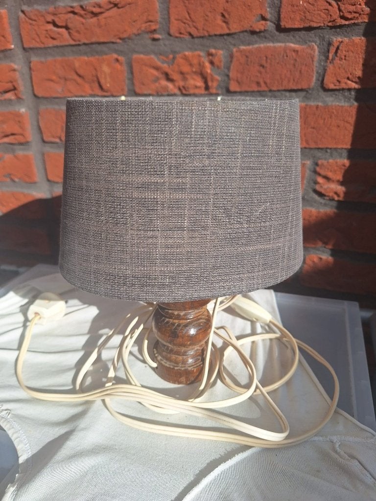 Handgedraaide houten lampvoet met kap, Gebruikt, Art deco, Met schakelaar, Natuurlijk materiaal