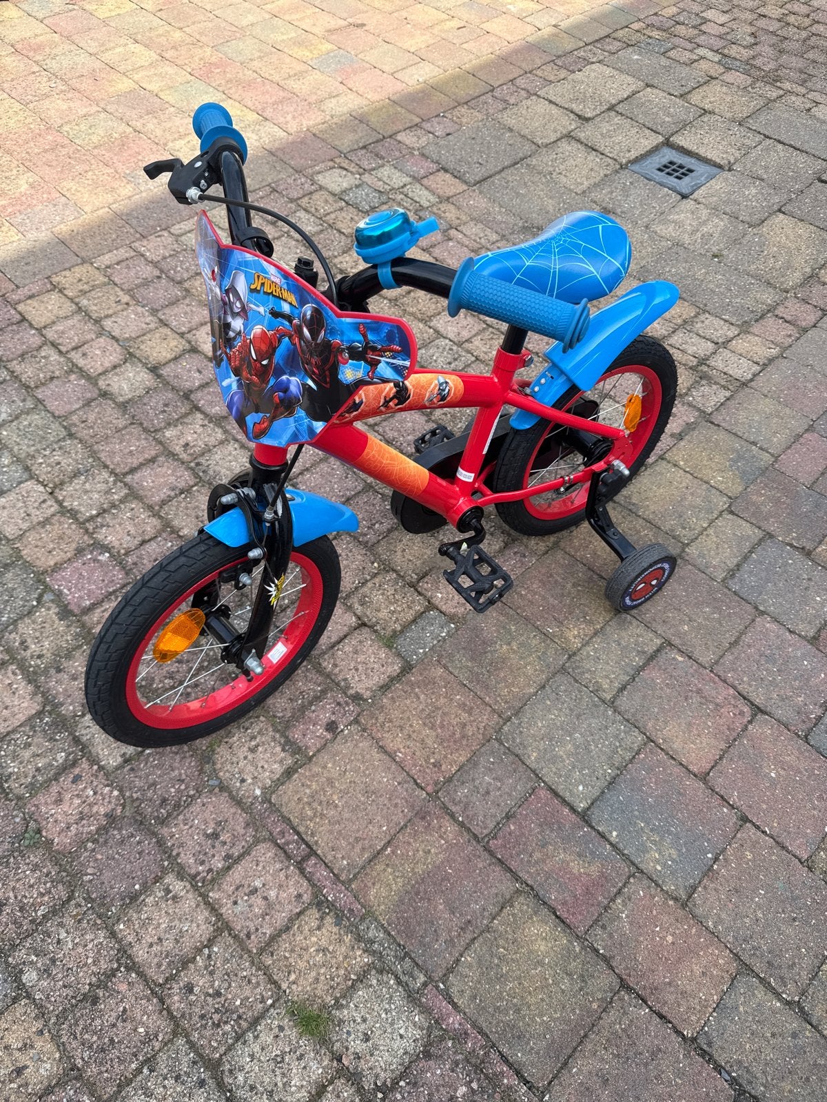 Spiderman kinderfiets 14 inch met zijwieltjes, Fietsen en Brommers, Ophalen, Terugtraprem, Zijwieltjes, Minder dan 16 inch