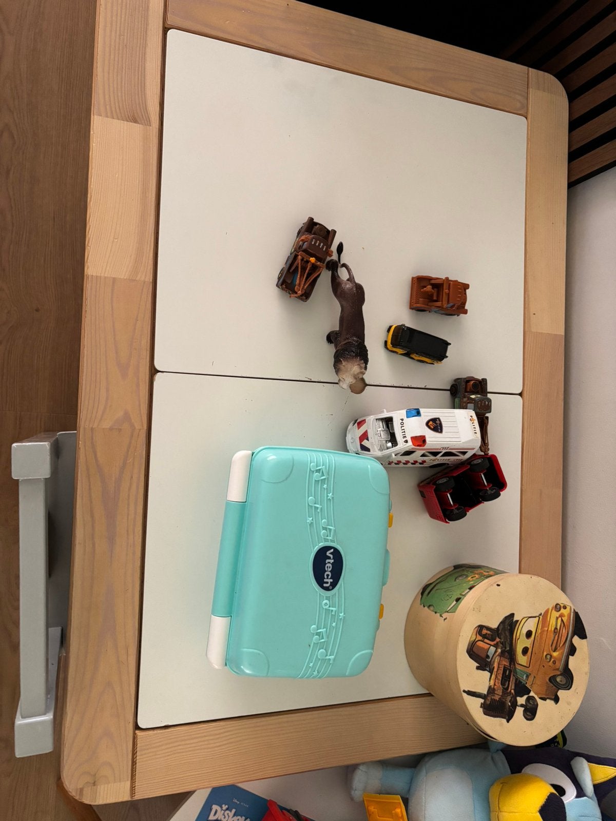 Ikea kindertafel, Ophalen, Zo goed als nieuw, Meisje