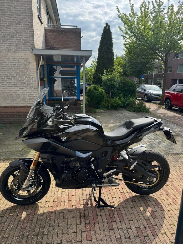 BMW s 1000 xr triple black (bj 2023) 11.295 km s1000xr, Motoren, Motoren | BMW, Occasion, Handvatverwarming, 4 cilinders, Motorrijbewijs A