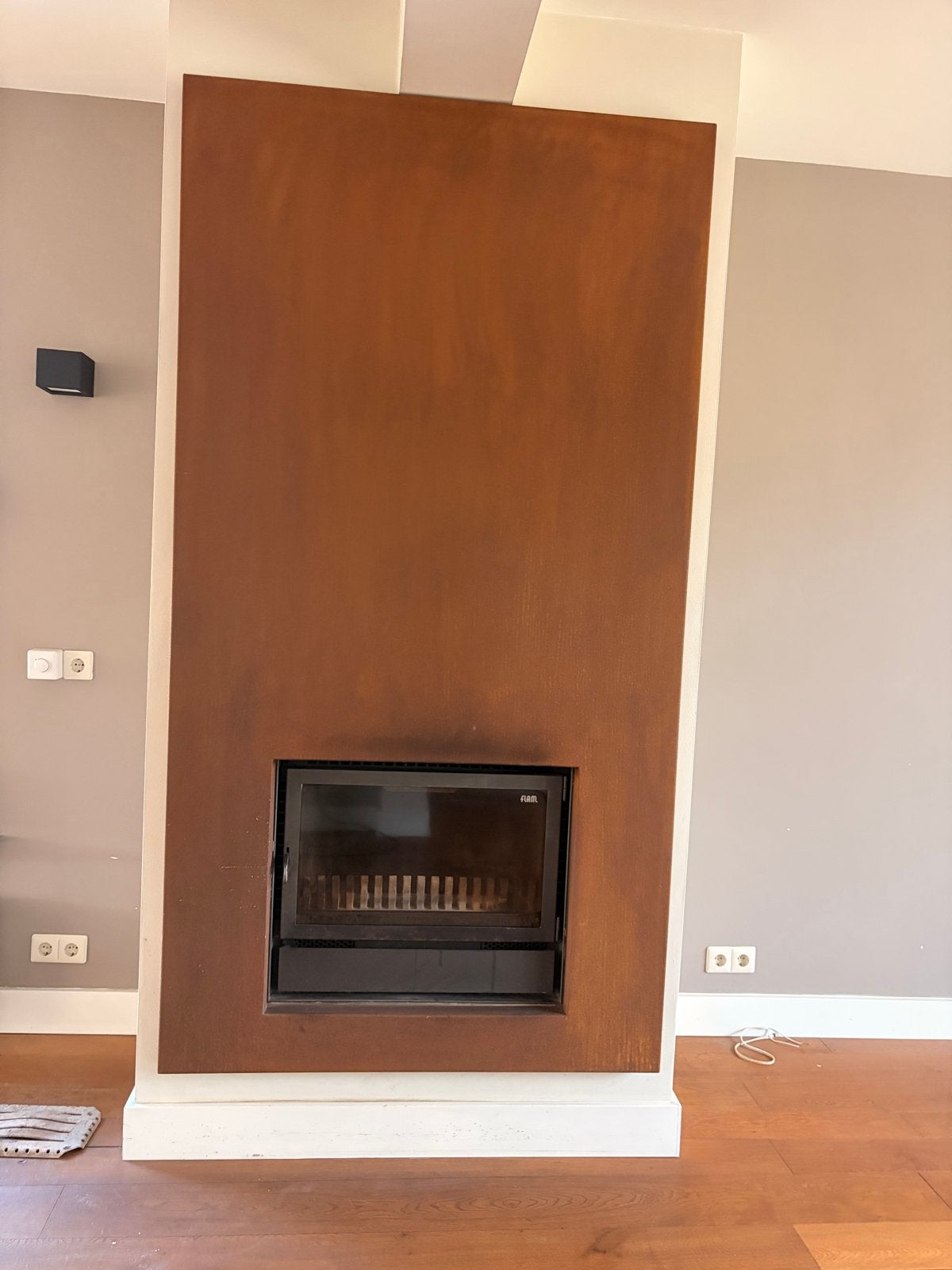 Flam inbouw kachel met cortenstaal schouw, Ophalen of Verzenden, Gebruikt, Inbouwhaard, Houthaard