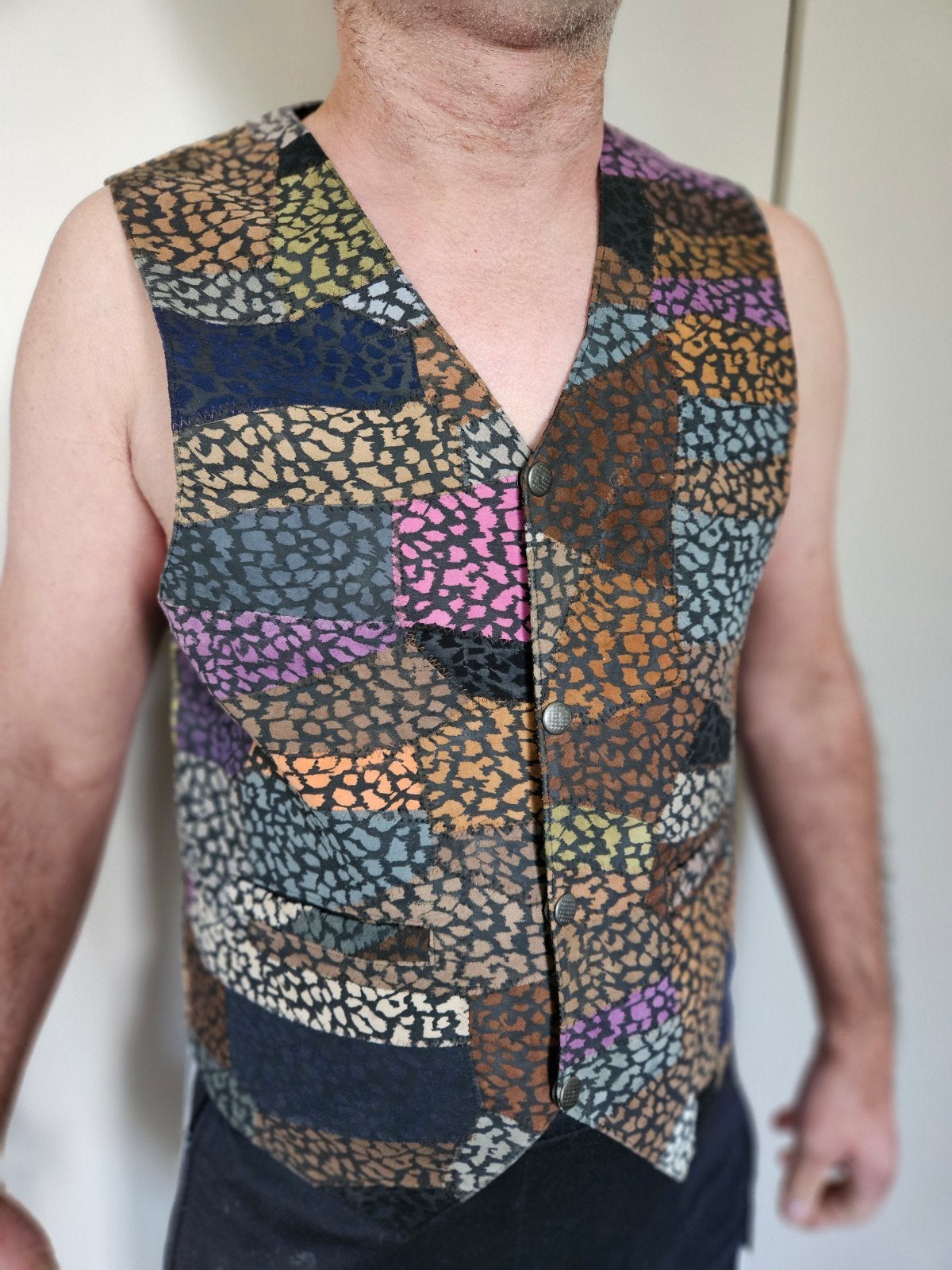Uniek Suède Gilet Maat M - Nieuw! €39.95, handgemaakt, Overige kleuren, Nieuw, Handgemaakt, Verzenden