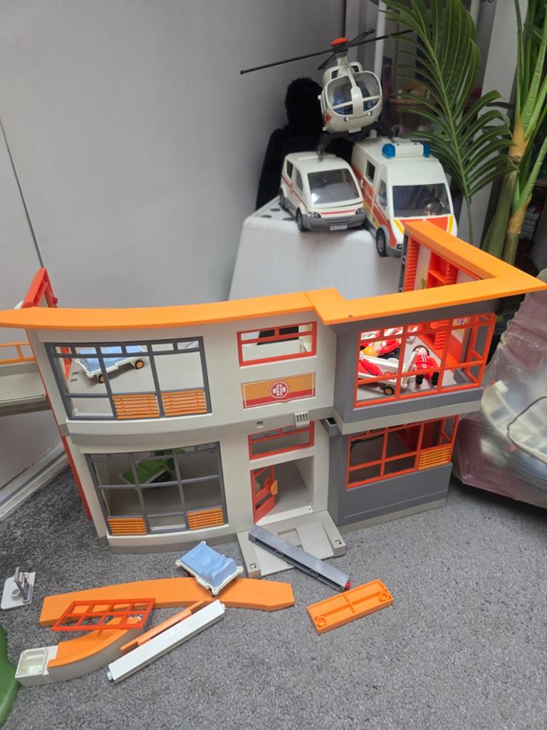 Playmobil 6657 Ziekenhuis met Trauma Helikopter & Ambulances, Kinderen en Baby's, Speelgoed | Playmobil, Ophalen of Verzenden
