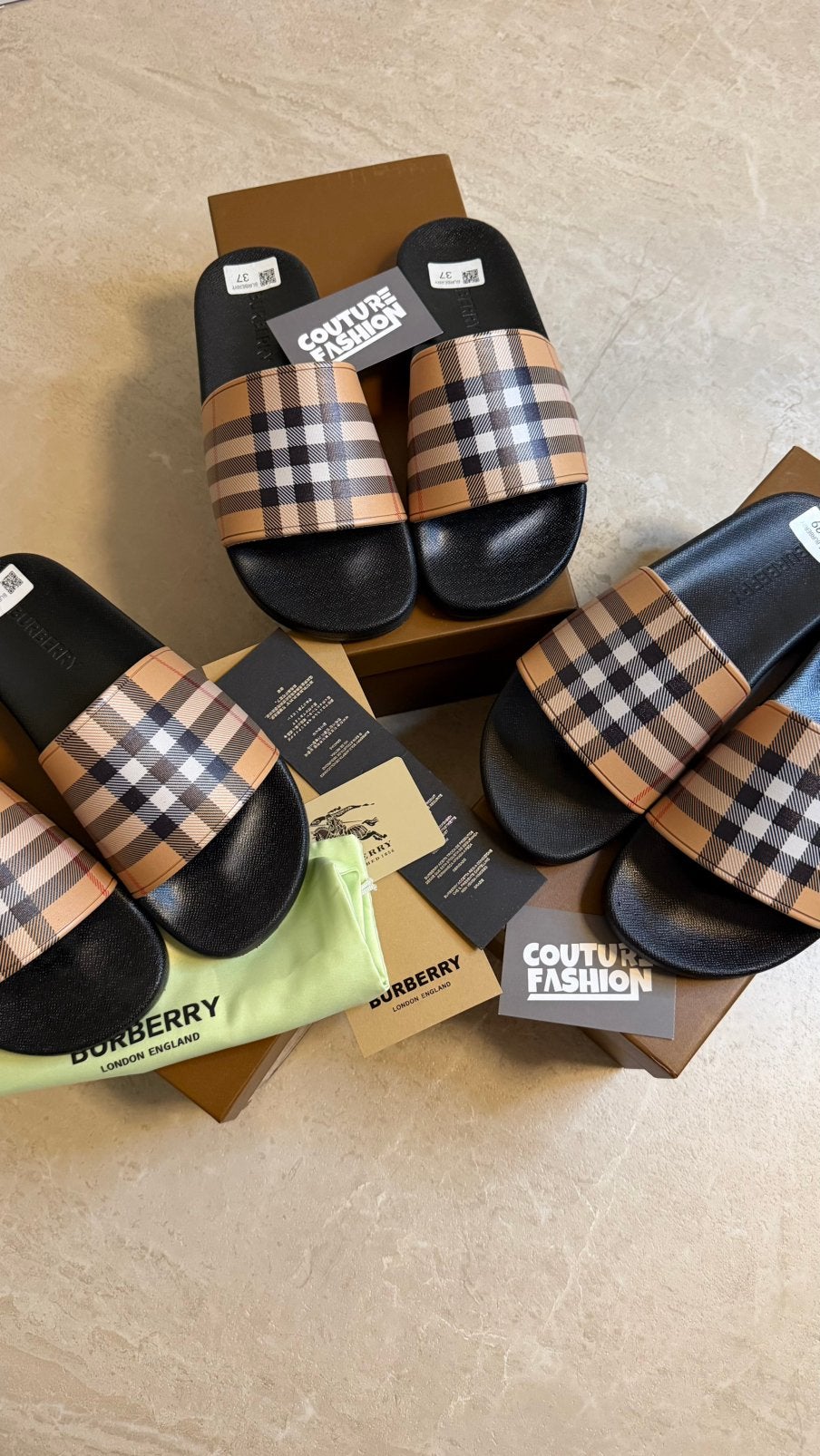 Burberry slippers, Ophalen of Verzenden, Zo goed als nieuw