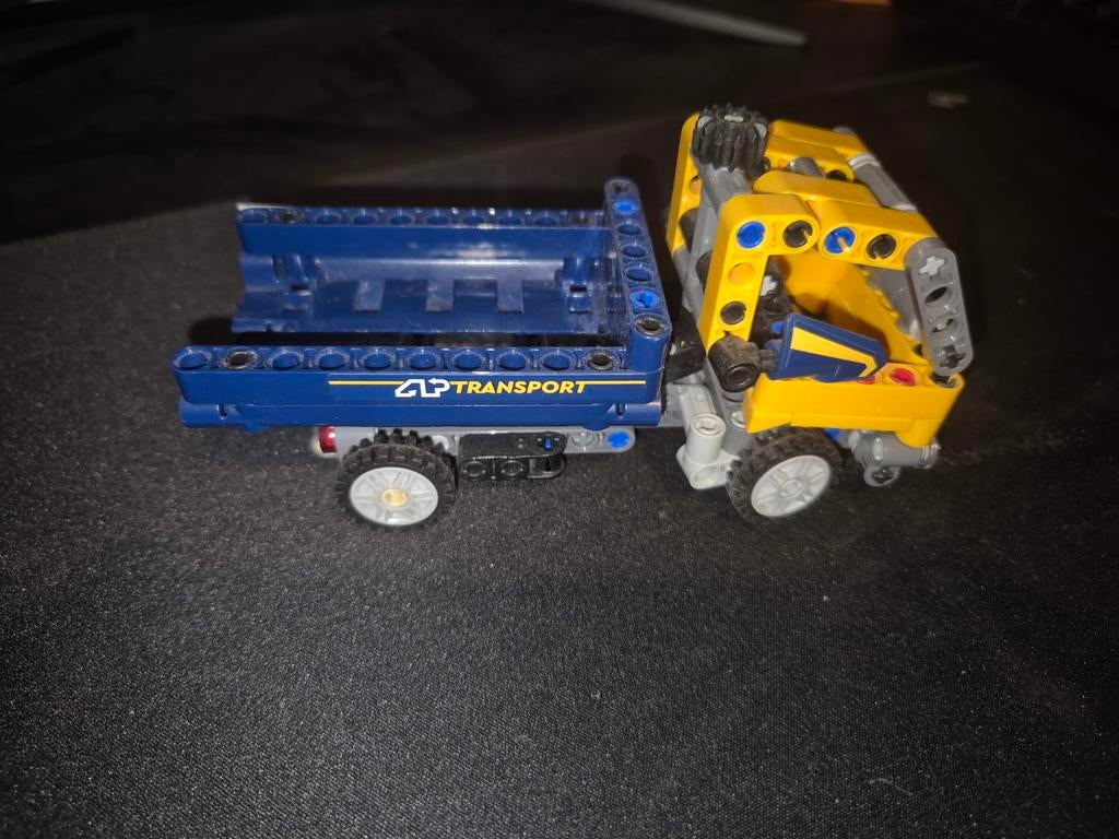 Lego Dump Truck 42147, Ophalen of Verzenden, Bus of Vrachtwagen, Overige merken