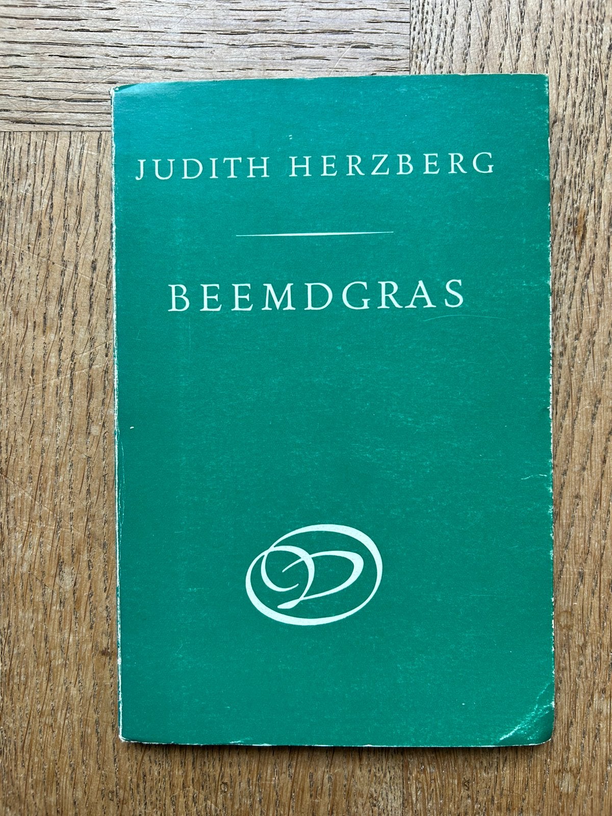 Beemdgras – Judith Herzberg Gedichtenbundel 3e druk 1975, Boeken, Ophalen of Verzenden, Zo goed als nieuw
