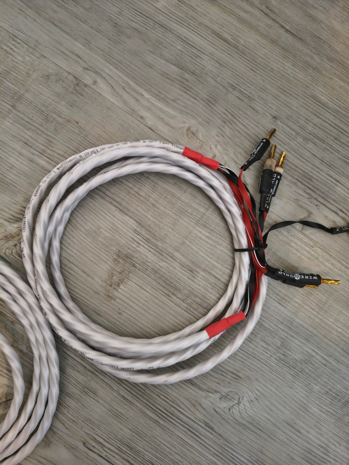 Wirewolrd Luna 8 speaker kabels 3 meter bi-wired, Ophalen, Zo goed als nieuw, 2 tot 5 meter, Luidsprekerkabel