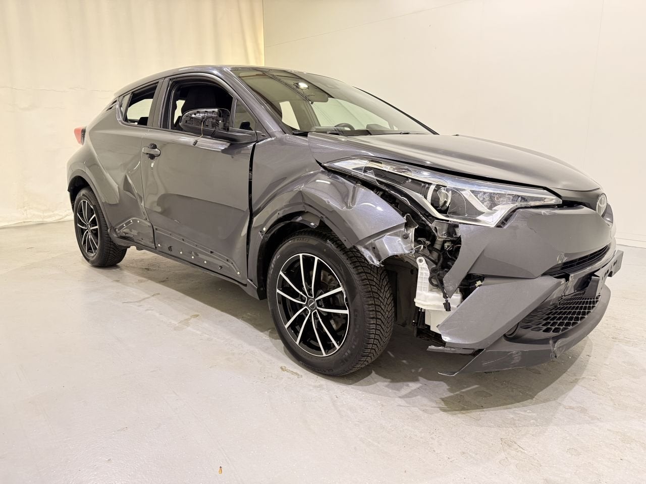 Toyota C-HR 1.2 Turbo C-ity (bj 2018), Auto diversen, Schadeauto's, Toyota-Allee 2 ,50858, Köln, Deutschland, Handgeschakeld, Kundenbetreuung@toyota.de