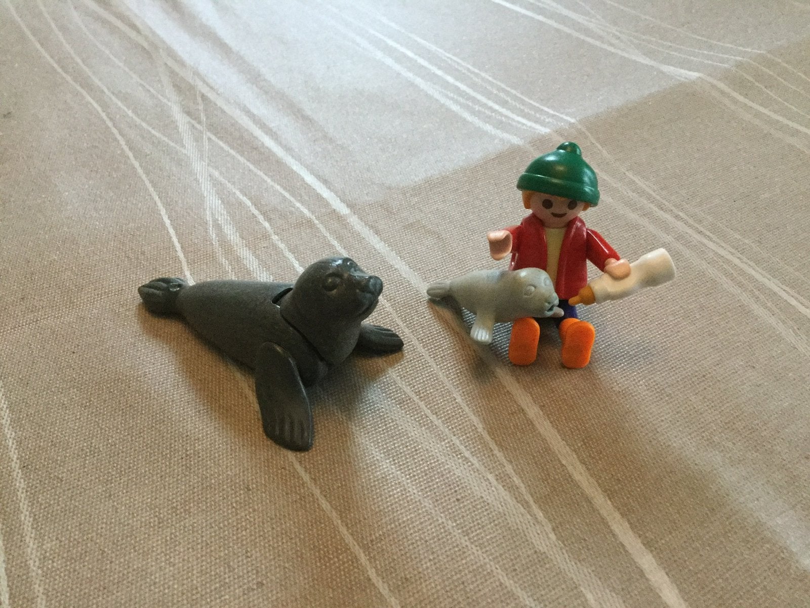Playmobil jongen met zeehondjes., Ophalen of Verzenden, Zo goed als nieuw