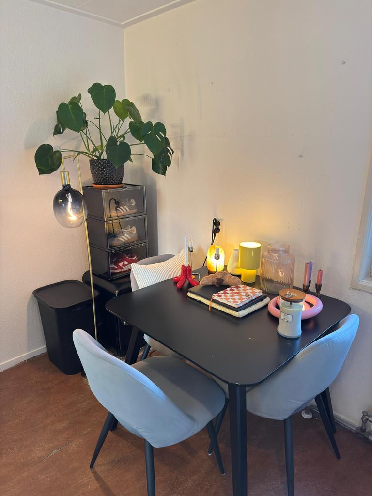 Compacte zwarte houten Casa eettafel 90x90x77 cm, Huis en Inrichting, Tafels | Eettafels, Ophalen, Gebruikt, 100 tot 150 cm, Vierkant