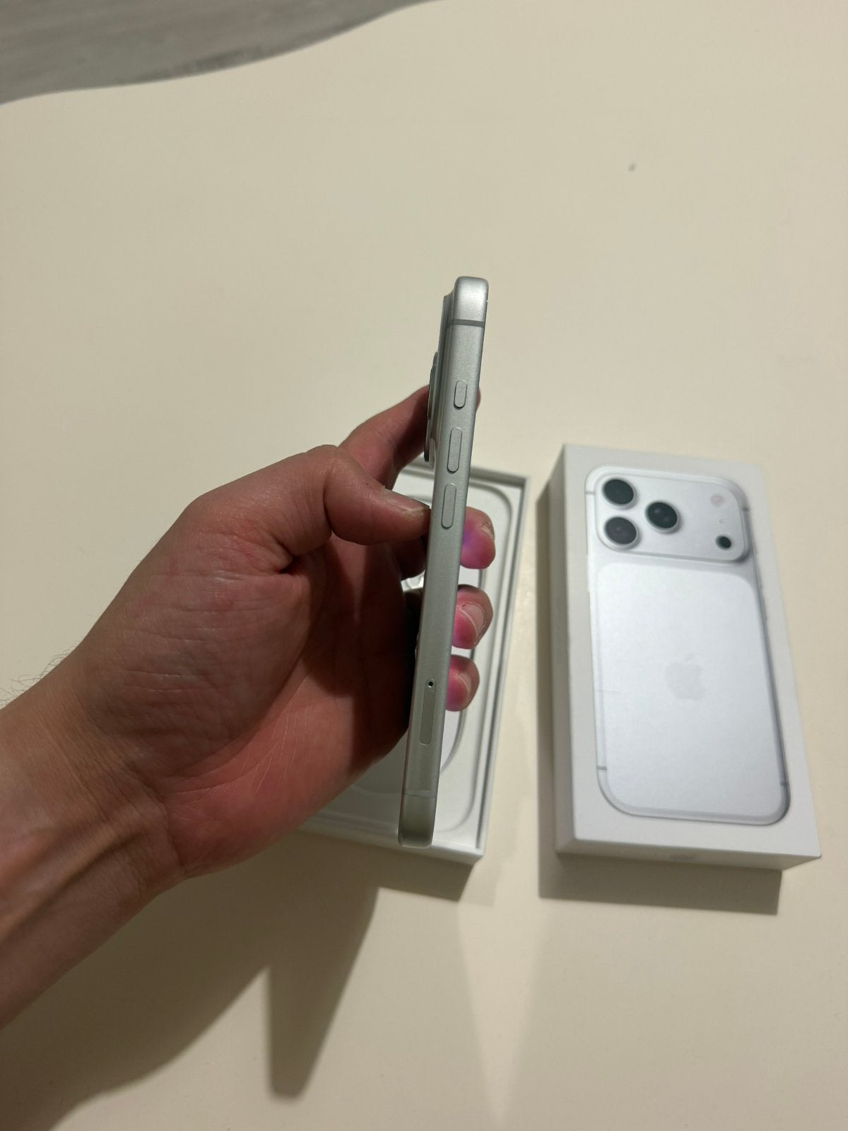 Foto 4 van iPhone 17 Pro 256GB - Met Doos | 92% Batterijconditie 🔋