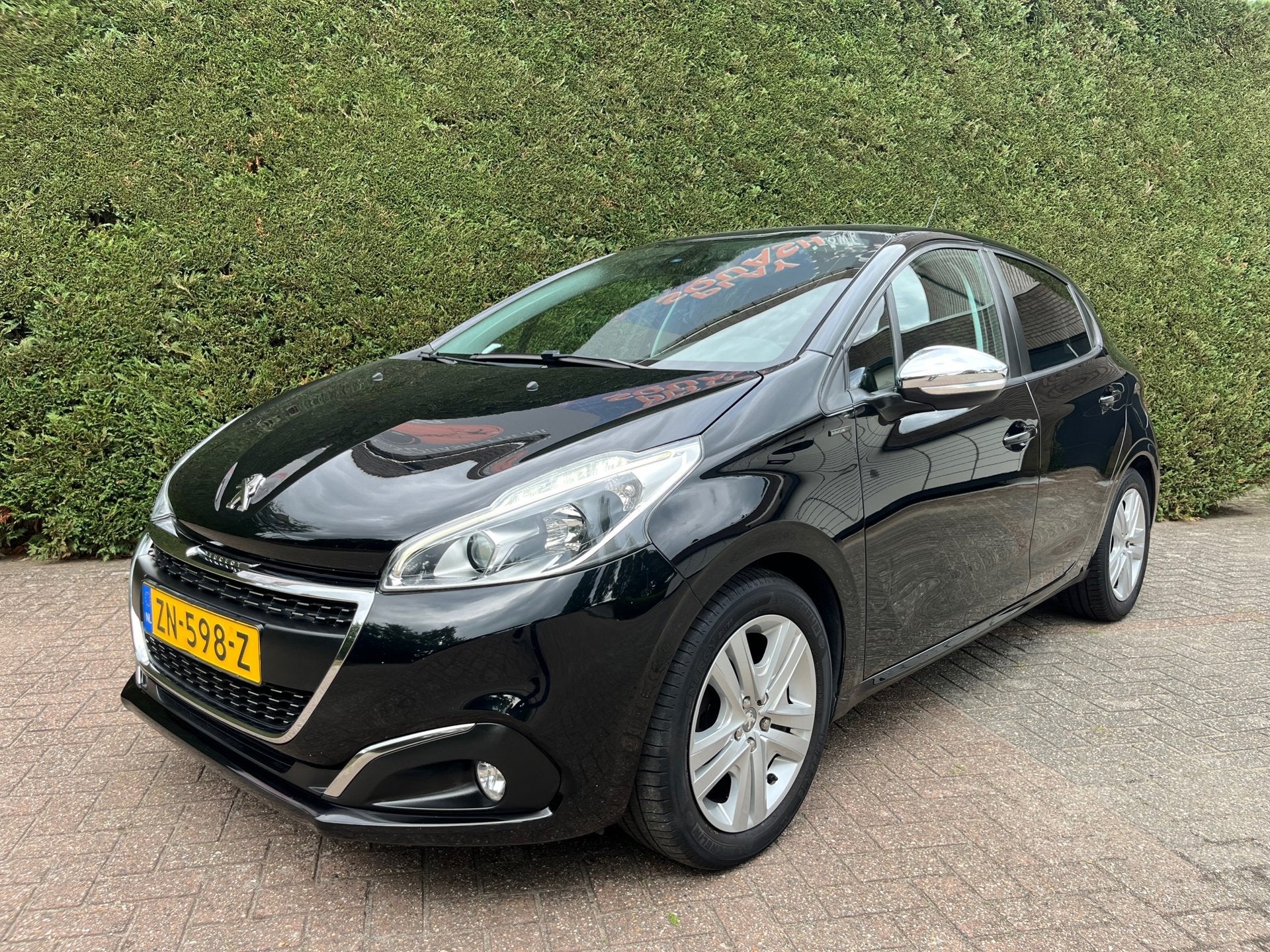 Peugeot 208 1.2 Signature, Apple-carplay, PDC, Led, Cruise,, Euro 6, 1199 cc, Zwart, Origineel Nederlands