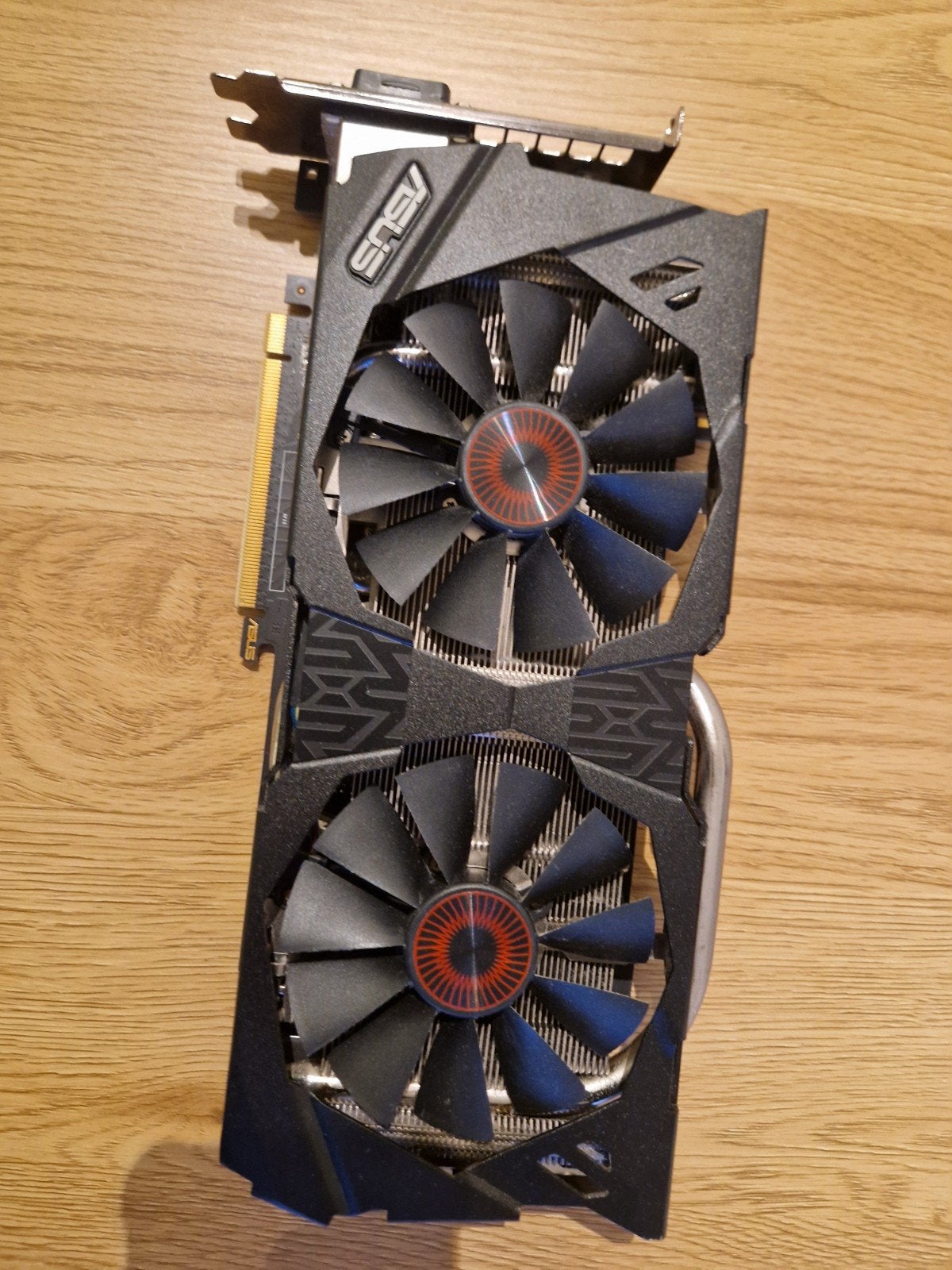 ASUS STRIX-GTX970-DC2PC-4GD5, Computers en Software, Videokaarten, Ophalen, PCI-Express 3, Zo goed als nieuw, GDDR4