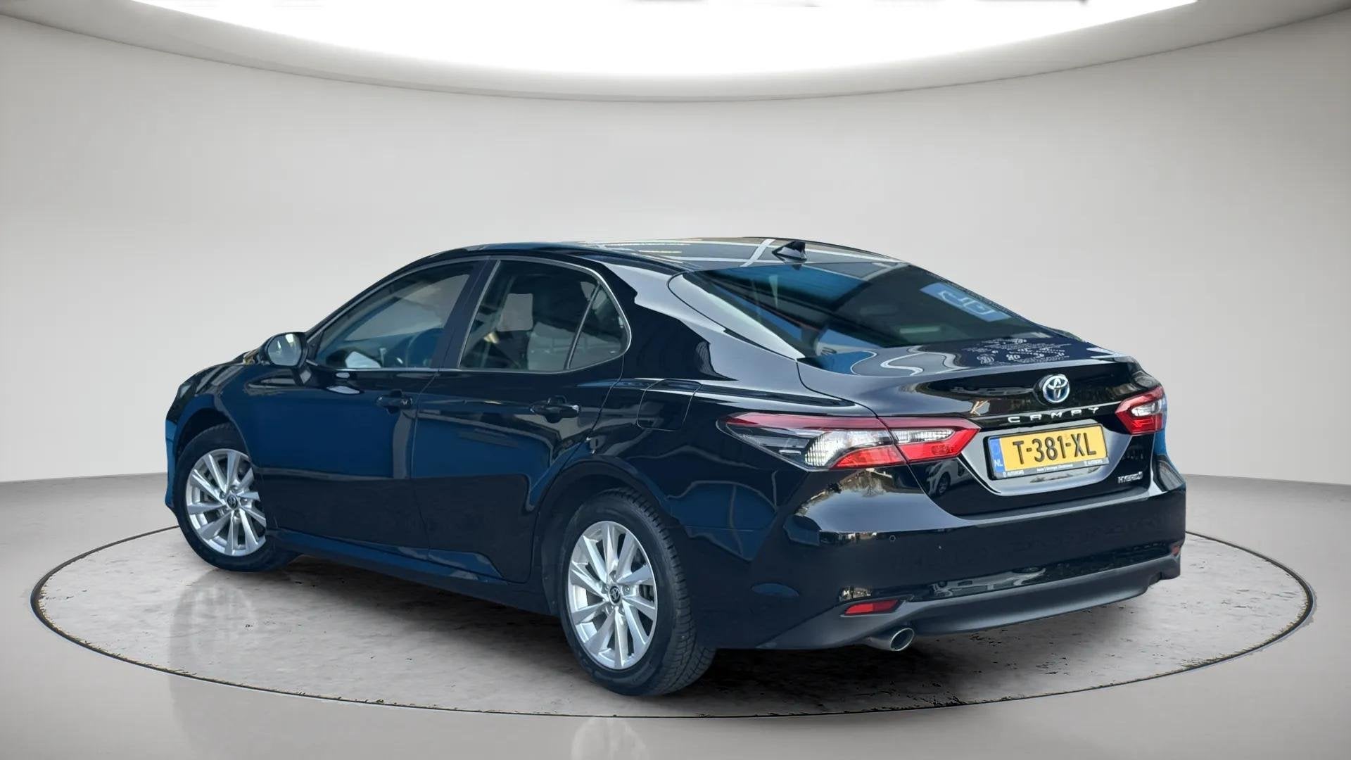 Toyota Camry, 12 maanden, Gebruikt, Euro 6, Leder