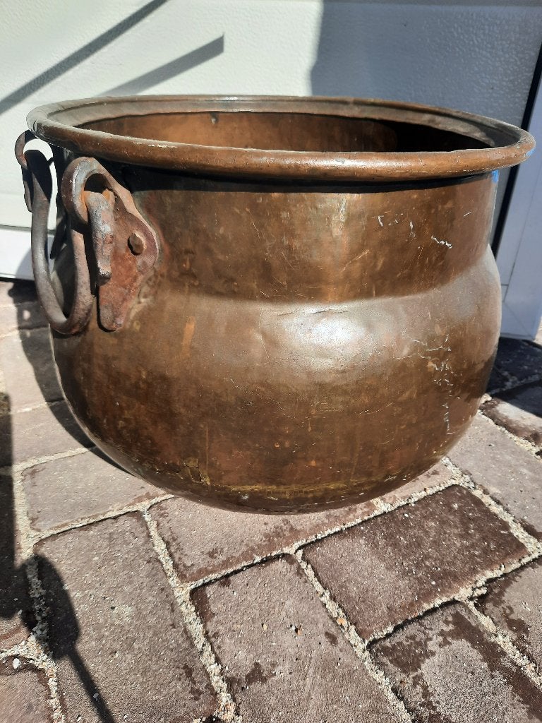 Grote koperen ketel met hengsels, Ophalen, Koper