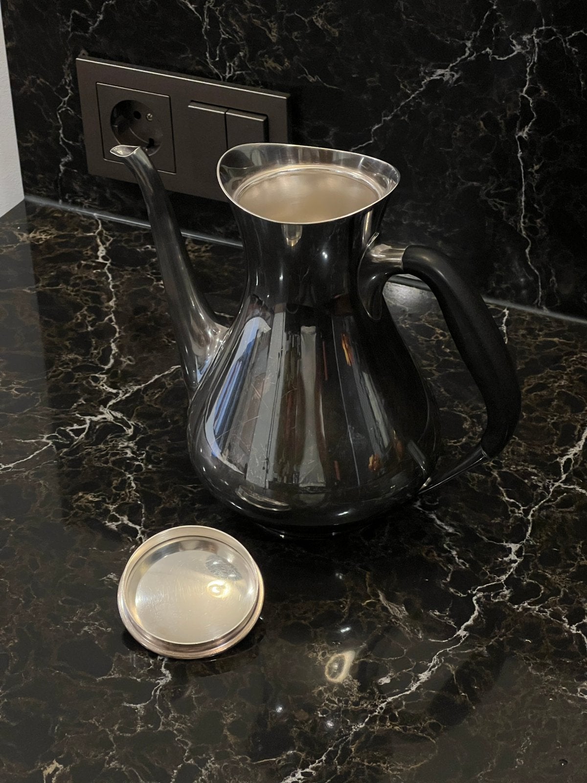 Foto 4 van Deense Design Koffiepot Hans Bunde voor Cohr Atla