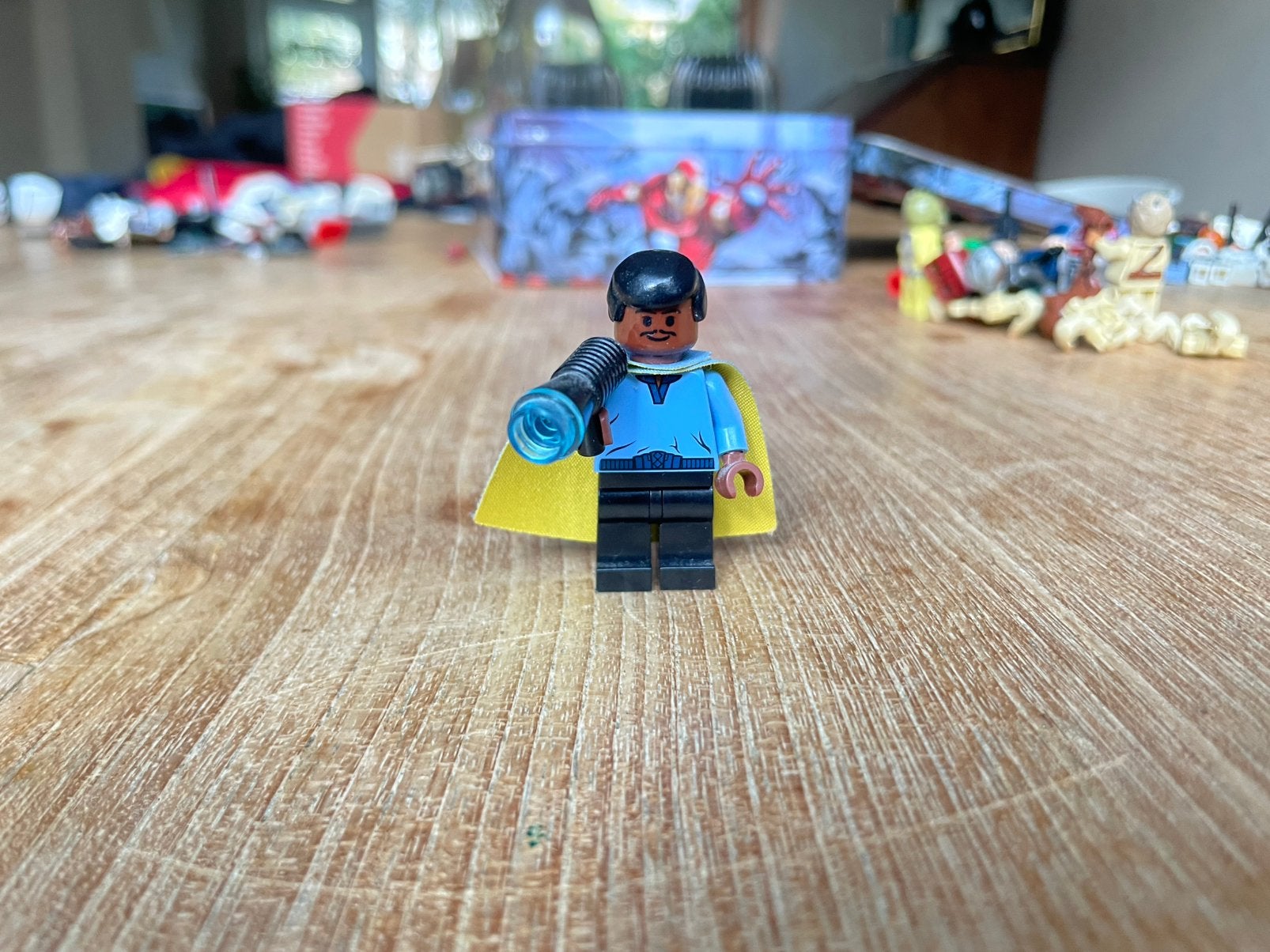 Lando Calrissian, cloud city outfit, 20th anniversary torso, Ophalen of Verzenden, Zo goed als nieuw, Compleet, Lego