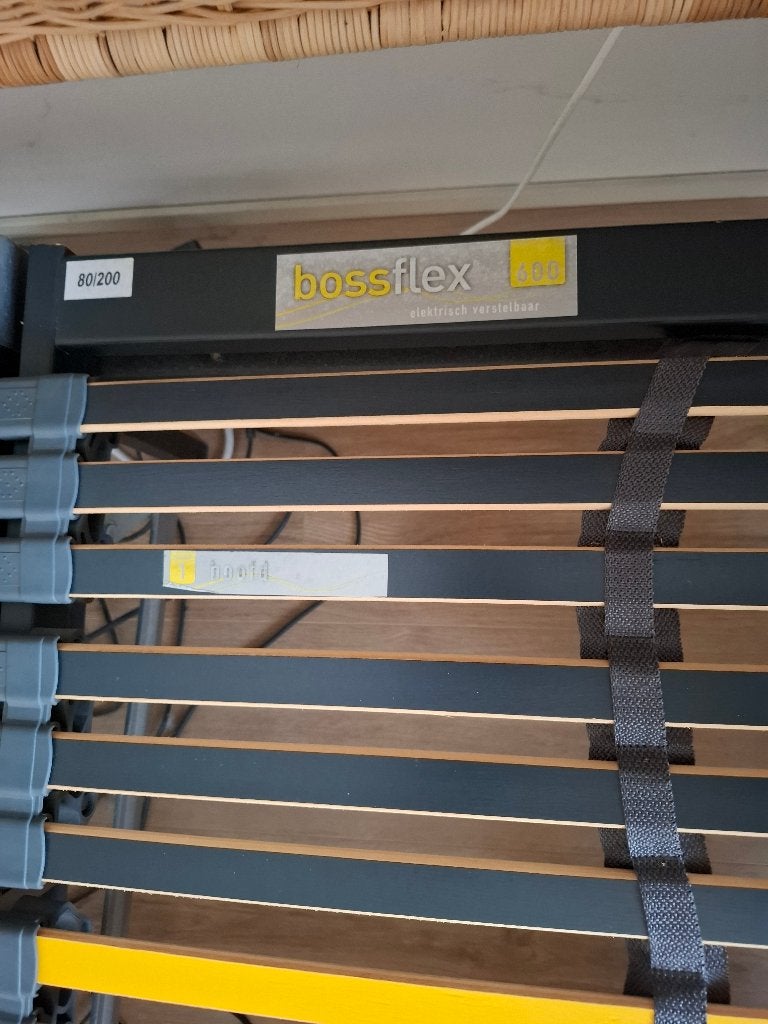 lattenbodem Bossflex 600 80x200 electrisch verstelbaar, Huis en Inrichting, Slaapkamer | Matrassen en Bedbodems, Ophalen, Gebruikt