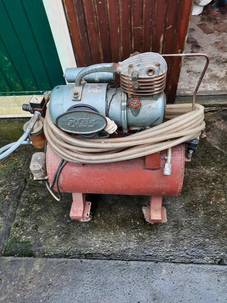 BLITS vintage compressor op 220 volt, Ophalen, 200 tot 400 liter/min