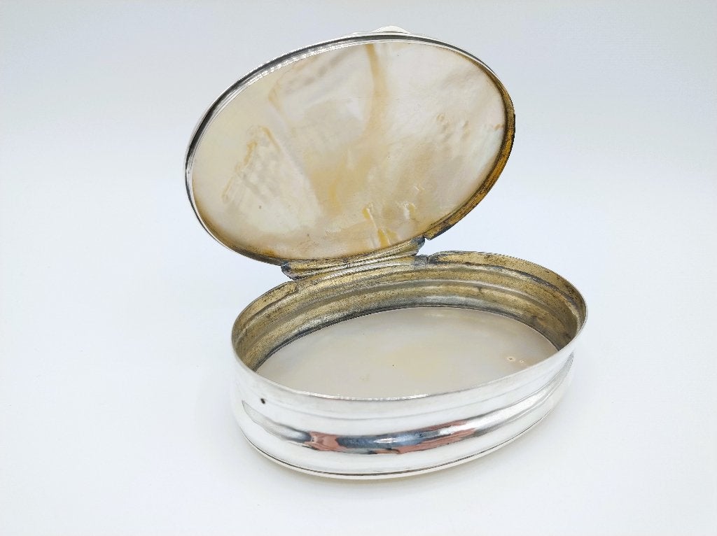 Hollandse zilveren tabaksdoos met parelmoer, ca. 1750, Verzenden, Zilver