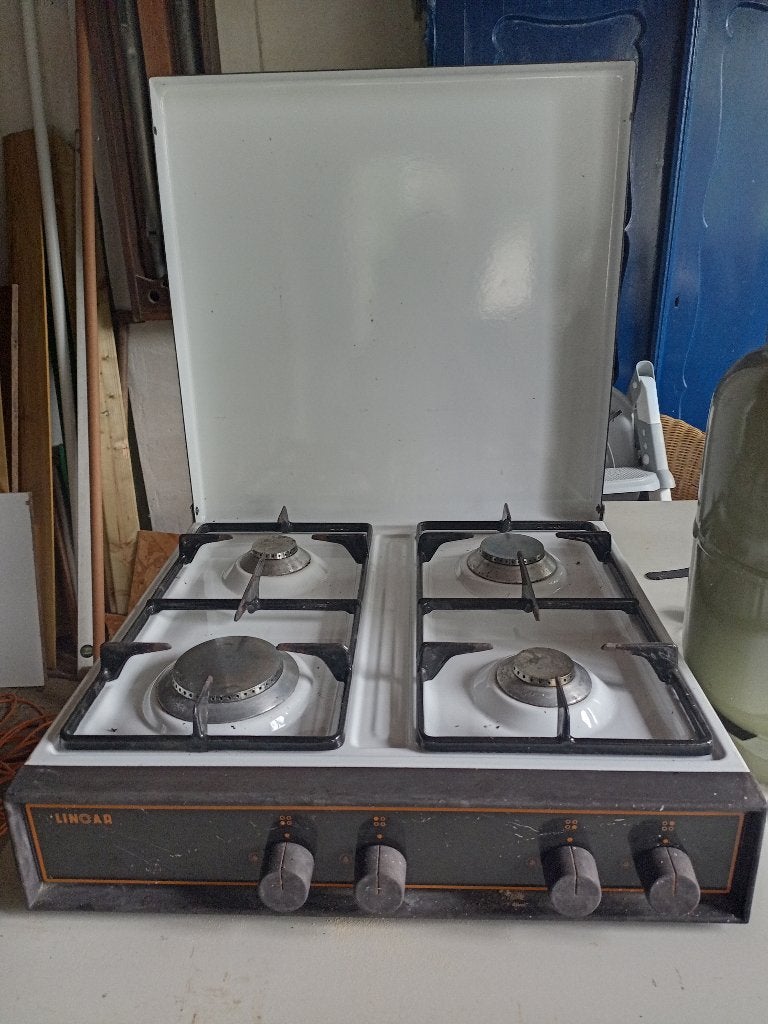4 pits butagas kookplaat., Witgoed en Apparatuur, Kookplaten, Ophalen, Gebruikt, 4 kookzones, Gas