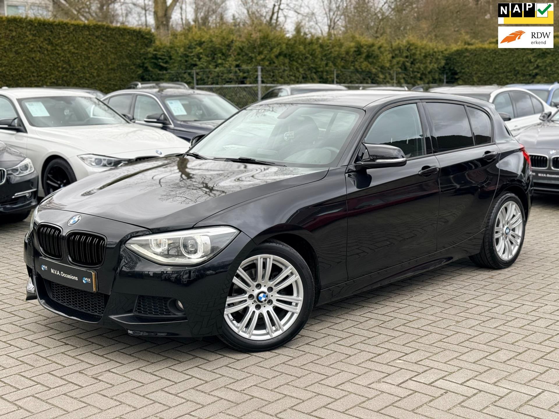 BMW 1-serie 116i Executive M Sport|Nieuwe Ketting + Klepseal, Auto's, 1-Serie, Gebruikt, 4 cilinders, Alcantara