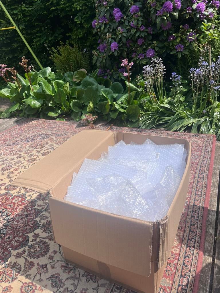Gratis op te halen: doos noppenfolie/bubbeltjesplactic, Ophalen, Zo goed als nieuw