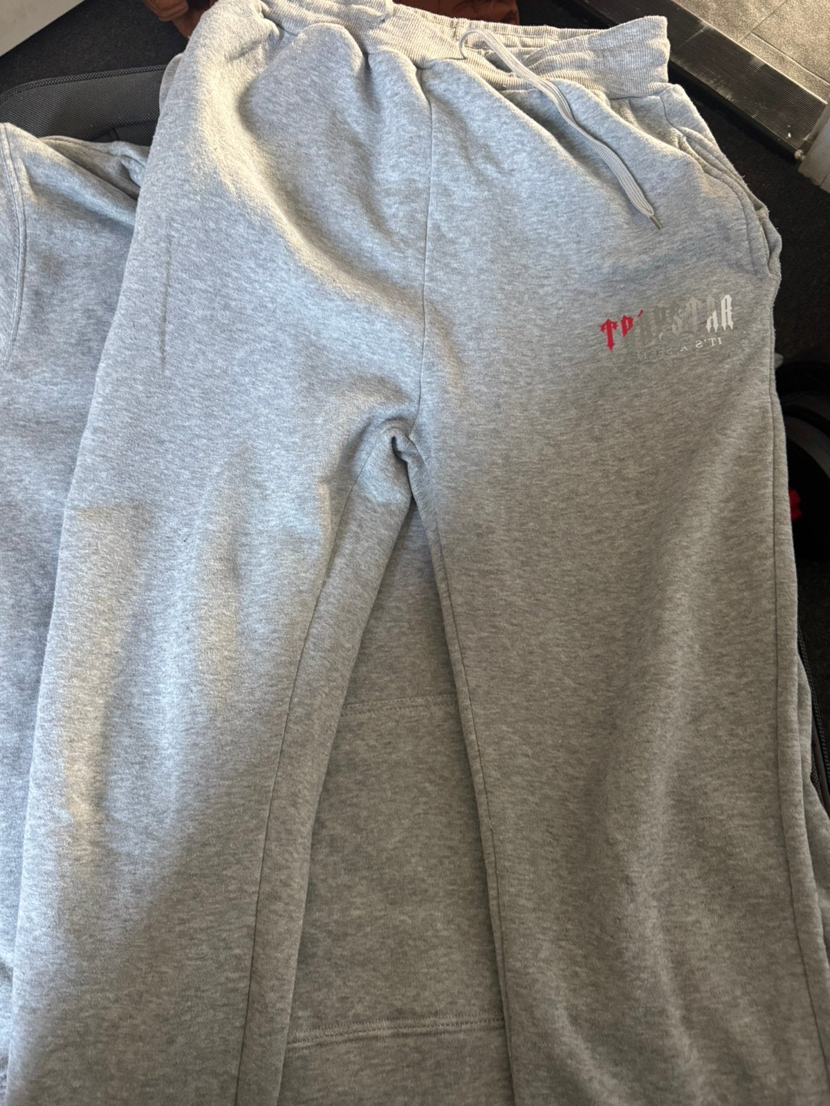 Grijs Trapstar Trainingspak / Tracksuit (Hoodie + Broek), Ophalen, Zo goed als nieuw