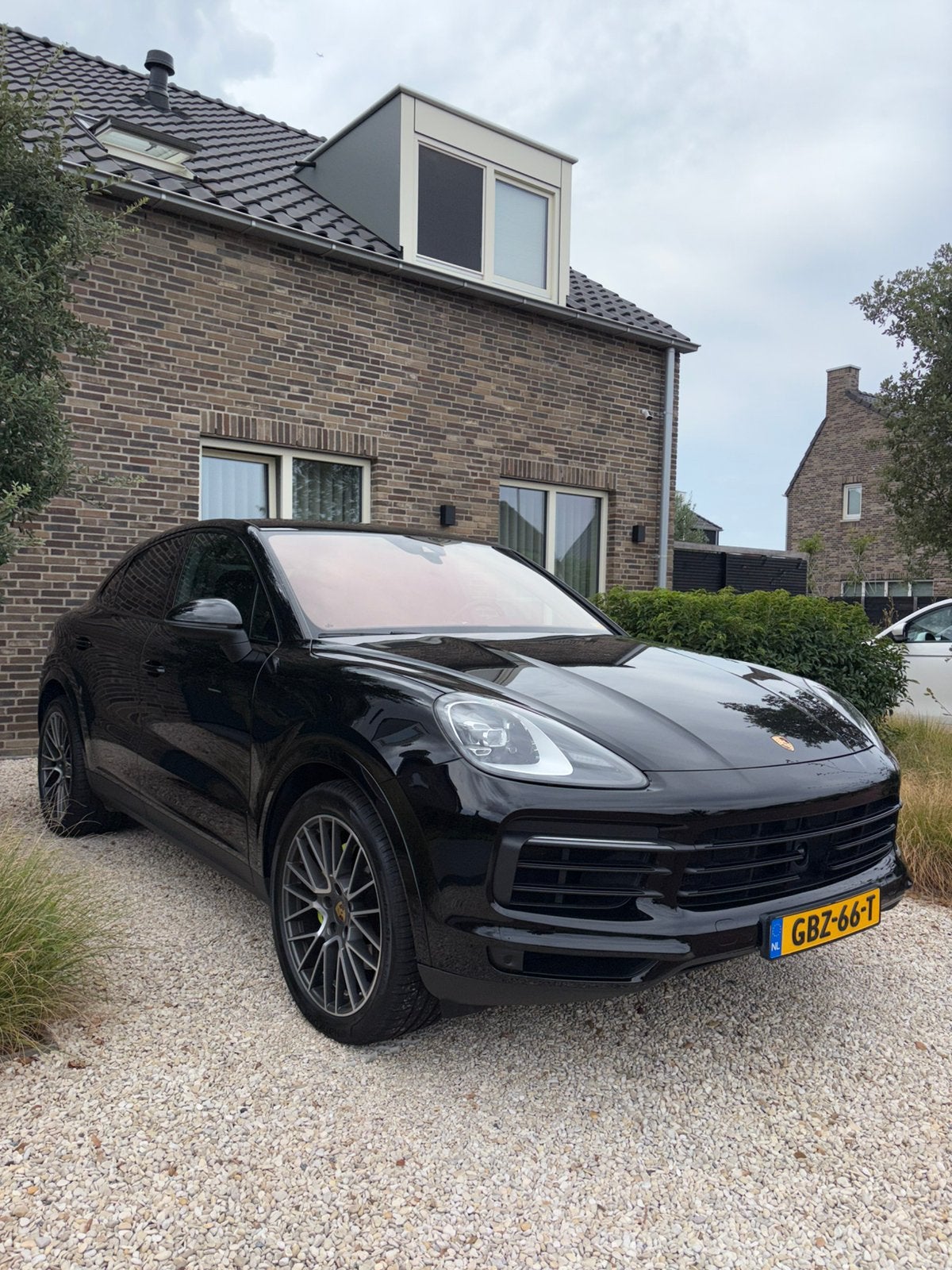 Porsche Cayenne Coupe 3.0 V6 462pk E-hybrid Zwart APPROVED, Auto's, Porsche, Automaat, Cayenne, Zwart, 2995 cc