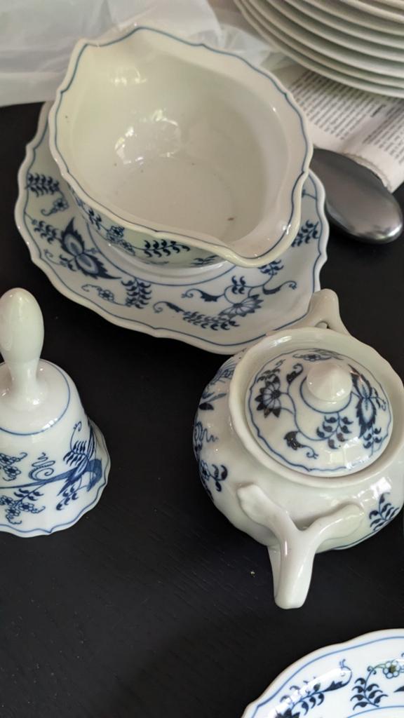 Blue Danube servies voor de liefhebber, Ophalen of Verzenden, Porselein, Overige stijlen, Bord(en)