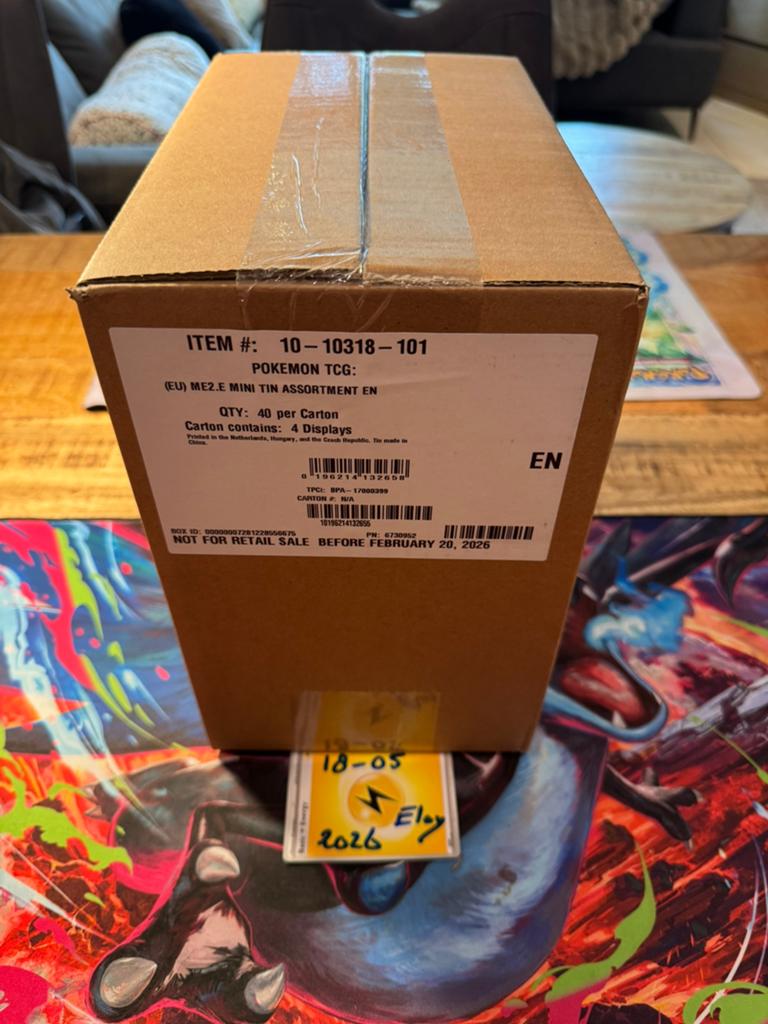 Ascended heroes tin display case, Ophalen of Verzenden, Zo goed als nieuw, Overige typen