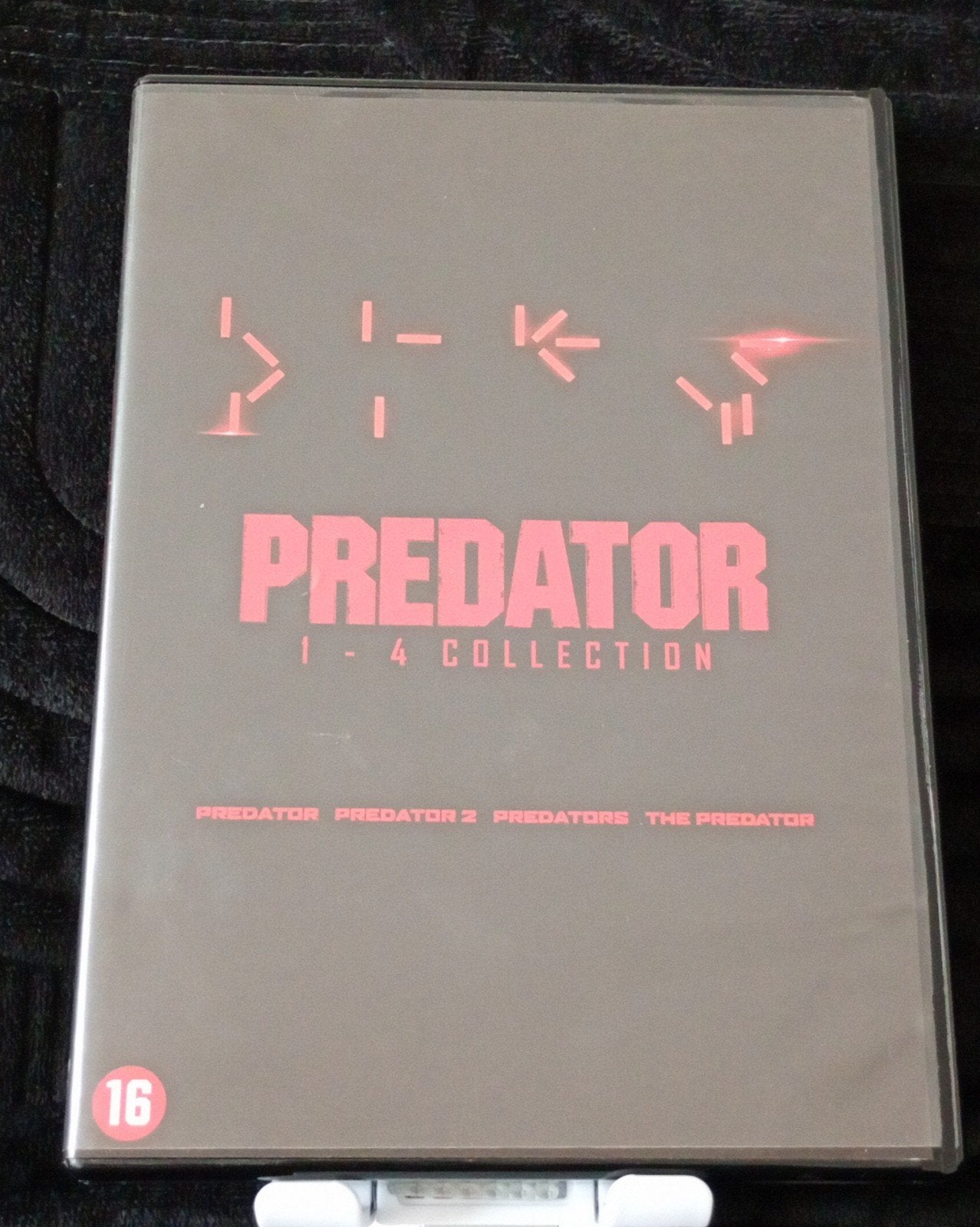 Predator Box, Cd's en Dvd's, Gebruikt, Vanaf 16 jaar, Nederlands, Ophalen of Verzenden