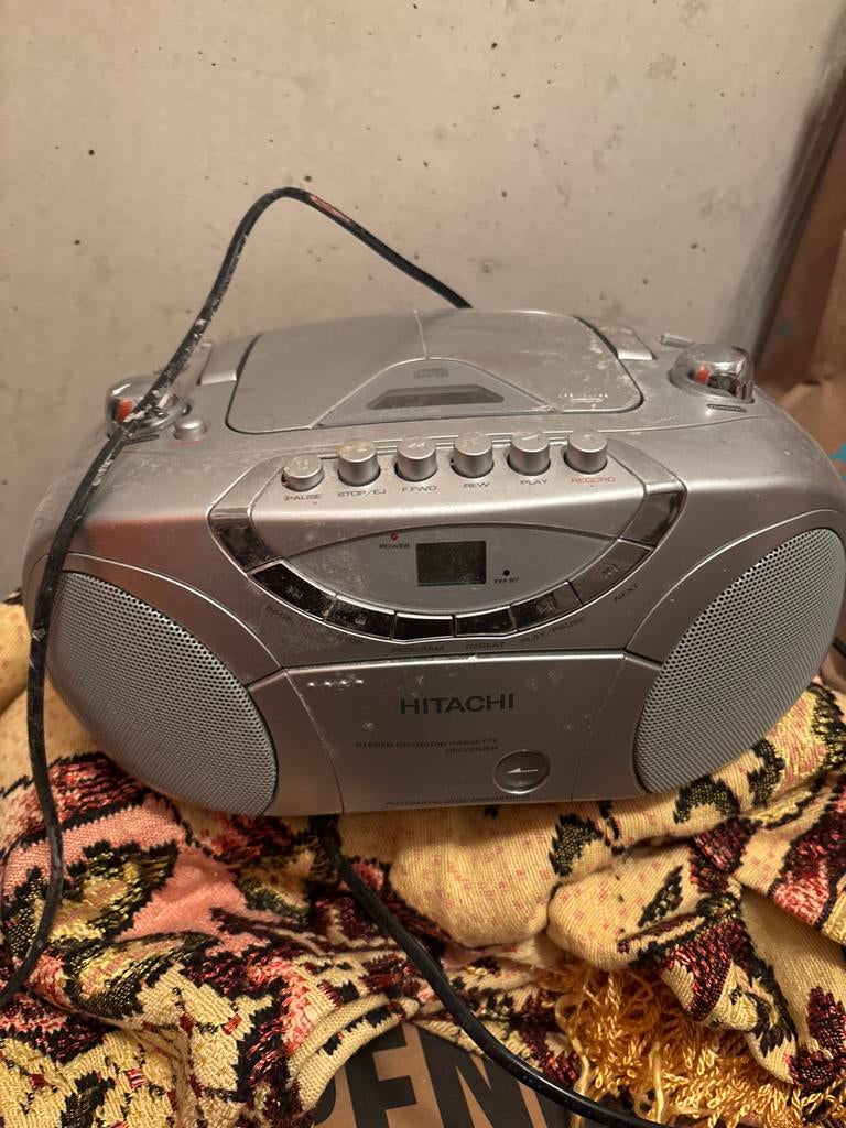 Hitachi Stereo CD/Radio Cassette Recorder, Ophalen of Verzenden, Gebruikt, Radio, Met cd-speler