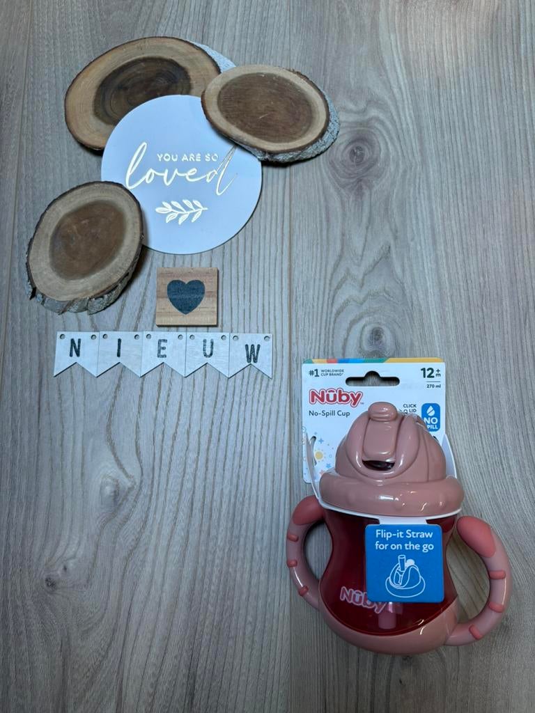 Baby nuby 1x no spill cup rietjes beker 12+m roze, Ophalen of Verzenden, Nieuw, Overige typen