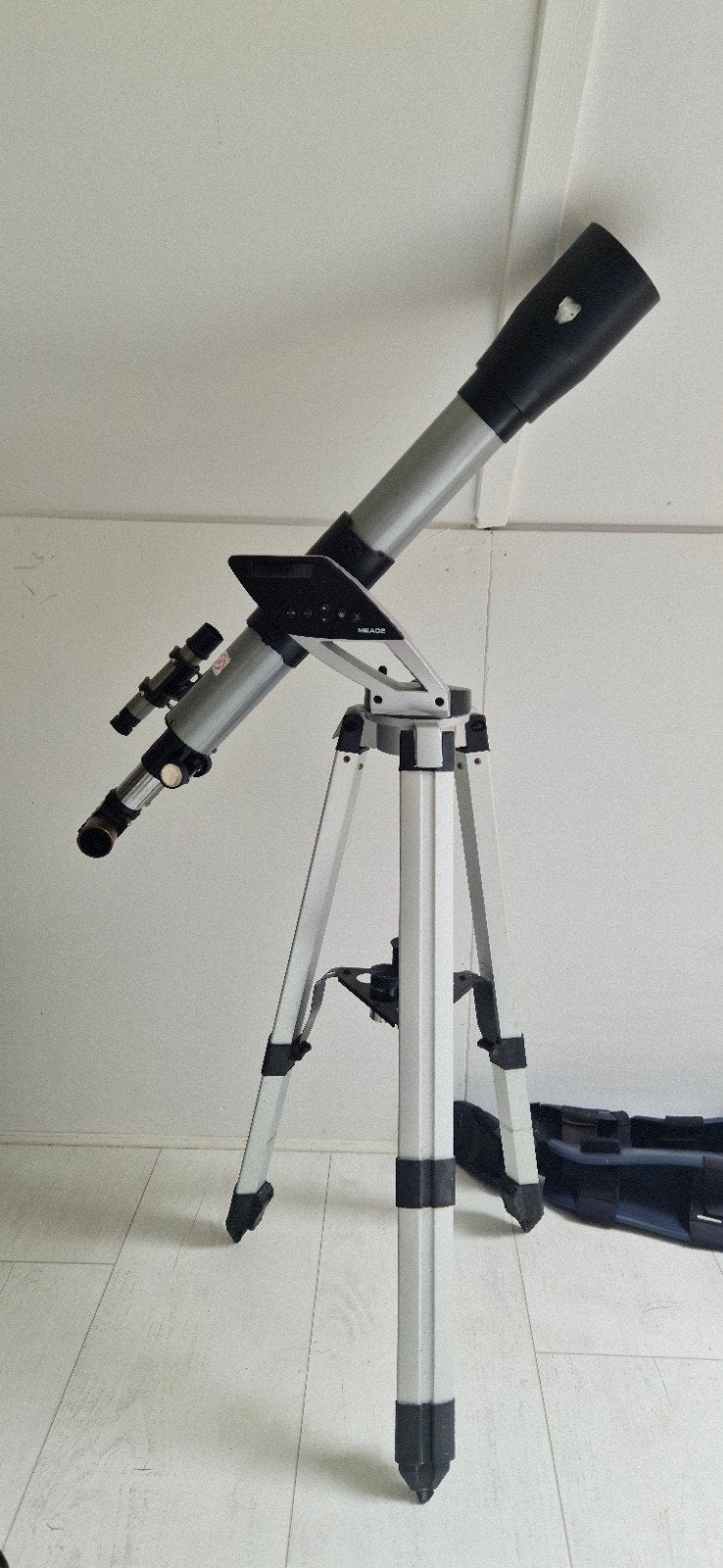 Meade Telescoop met Statief en Accessoires, Gebruikt, Lenzentelescoop (refractor), 80 tot 200 mm, Met statief