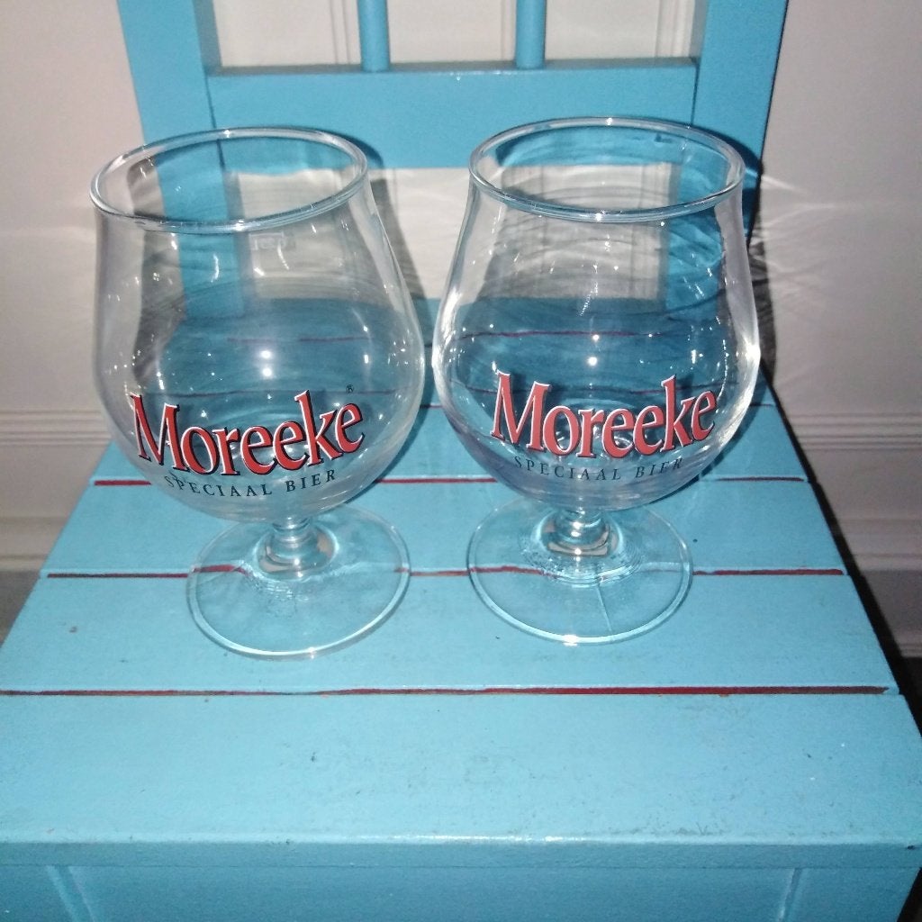 Moreeke speciaal bierglazen 2 stuks, Verzamelen, Biermerken, Gebruikt, Glas of Glazen, Overige merken, Ophalen