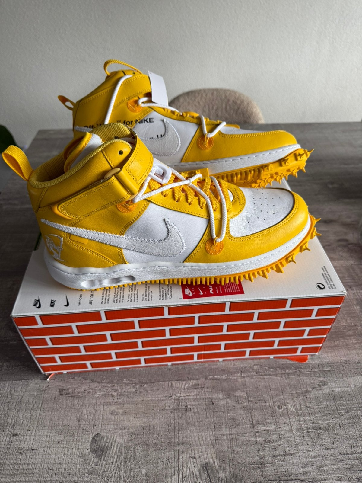 Nieuw paar nike airforce 1 mid off-white in maat 47,5 (47.5), Overige kleuren, Nieuw, Ophalen of Verzenden, Sneakers of Gympen